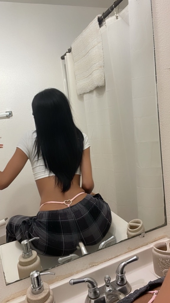 💦💦DOING FT SHOWS TONIGHT🍑💦💦OUTCALLS ATM💋💦 [‼DEALS TODAY FOR CONTENT‼] SLIM BADDIEE🎀💋