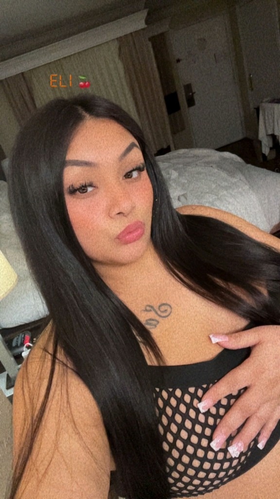 NEW SEXY 🔥 WET 💦 JUICY 💥 CURVY 💋 LATINA MIX FILIPINA🤩