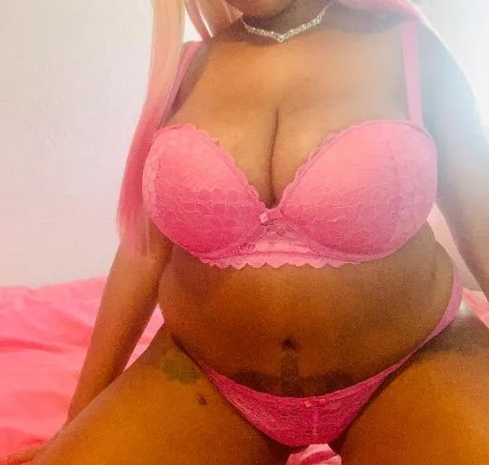 Sexxxy and Delicious 🍆🍑💦