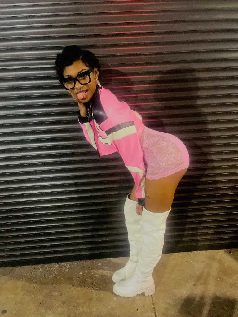 NO BARE Nun! so cum with it or get lost READ MY BIO OR get block!