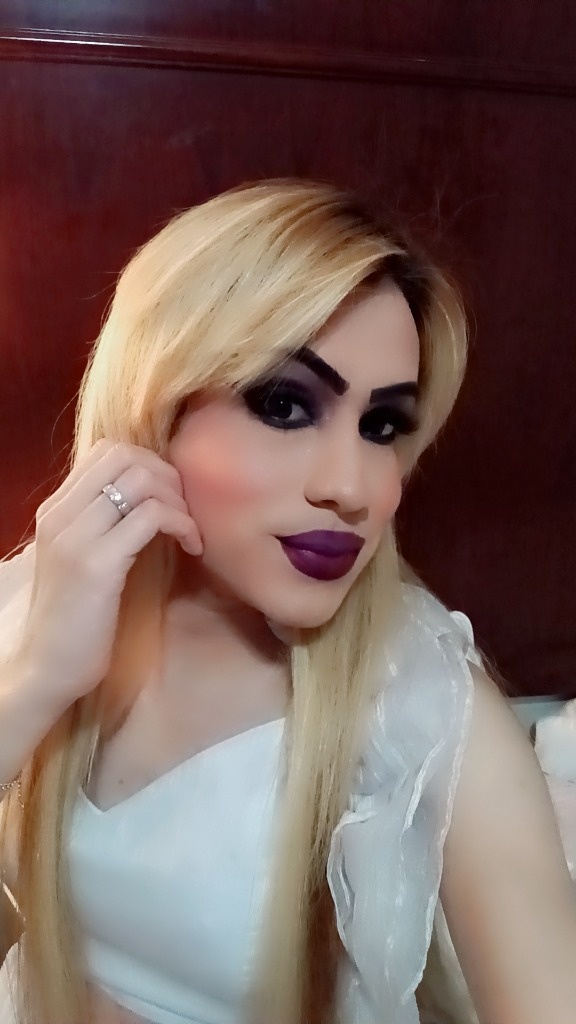 I am available on WhatsApp, I answer 24/7 - 28