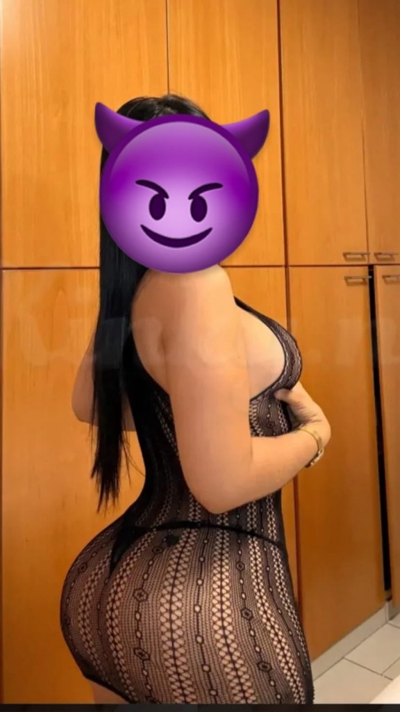 Hey, i am availible