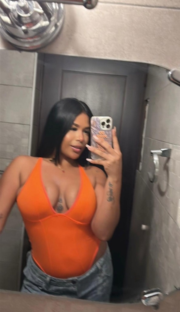 Latina Colombian mamasita, hottest one 24/7.