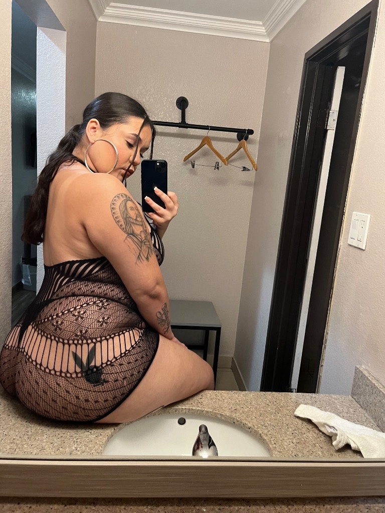 BIG BOOTYSOUL SNATCHERThe Perfect Playmate🤤 - Photo 2 | Escort in Car fun near downtown phx