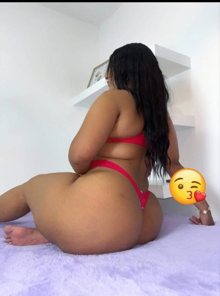 Hello love, I am a very sexy Latina girl willing to take pleasure.