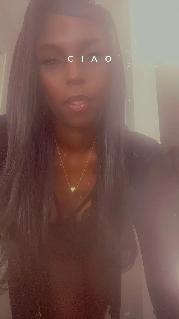 SWEET AS CHOCOLATE , CLASSY BY NATURE, UNFORGETTABLE BY DESIGN - Photo 4 | Escort in Birmingham