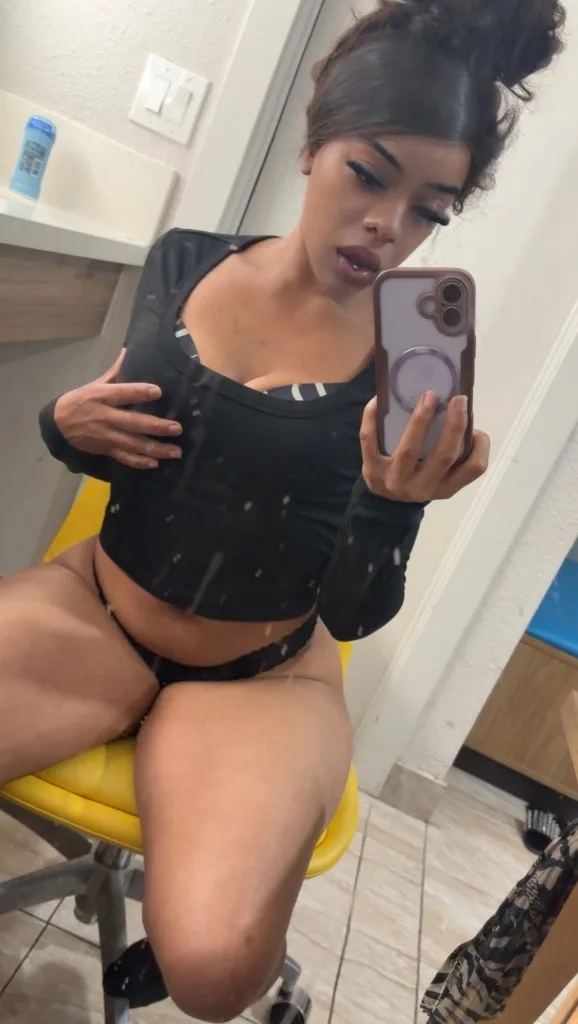 SEXY🥵 FREAKY , AND UNFORGETTABLE🥴‍ . AVAILABLE 🥰 SPECIALS - Photo 5 | Escort in Bakersfield