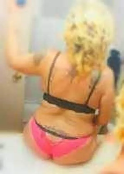 SEXY BIG BOOTY LATINA MILF CUM LICK MY KITTY - Photo 2 | Escort in Fremont CA