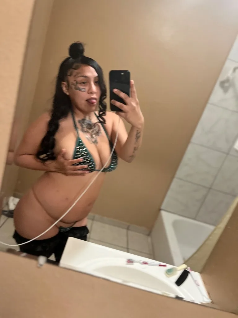 YOUNG WET LATINA MAMI LETS PLAY🤪OUTCALL ONLY - Photo 3 | Escort in Orange County