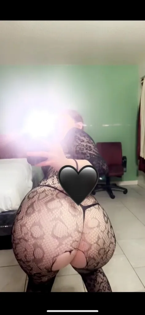 sexy blue eyed white girl OUTCALLS & CAR PLAY - Photo 2 | Escort in Sacramento