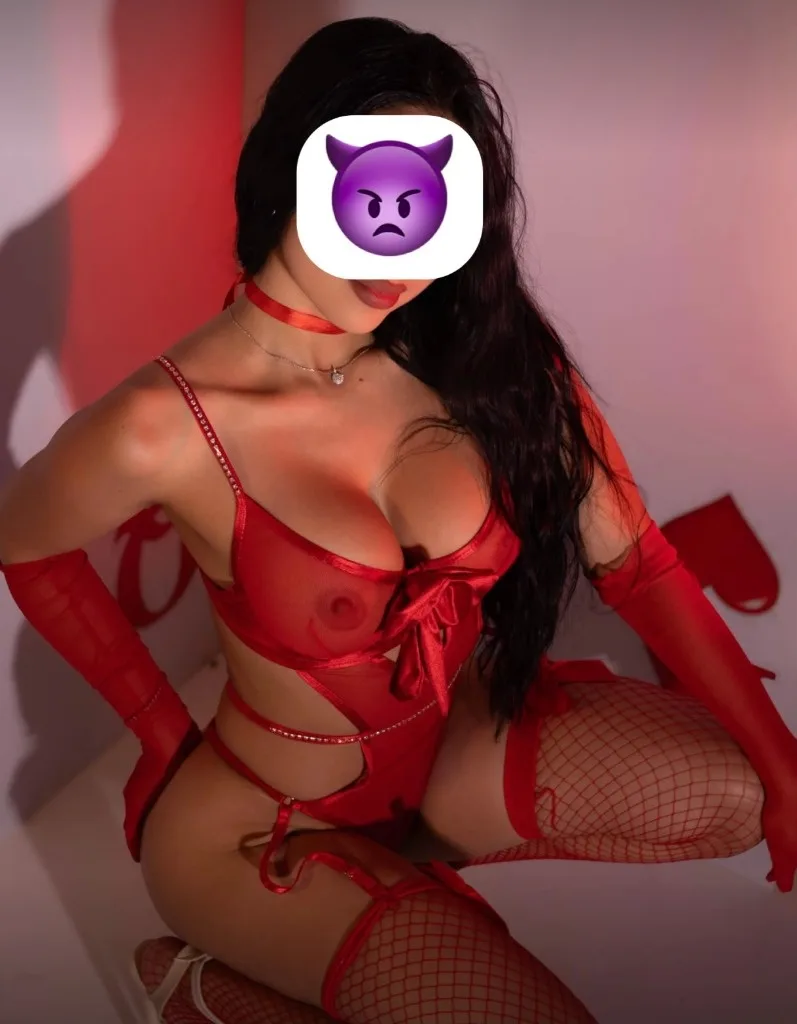 AVAILABLE -24/7 BJ/DATY/MASSAGER/69 LATINA HOT - Photo 3 | Escort in South San Francisco