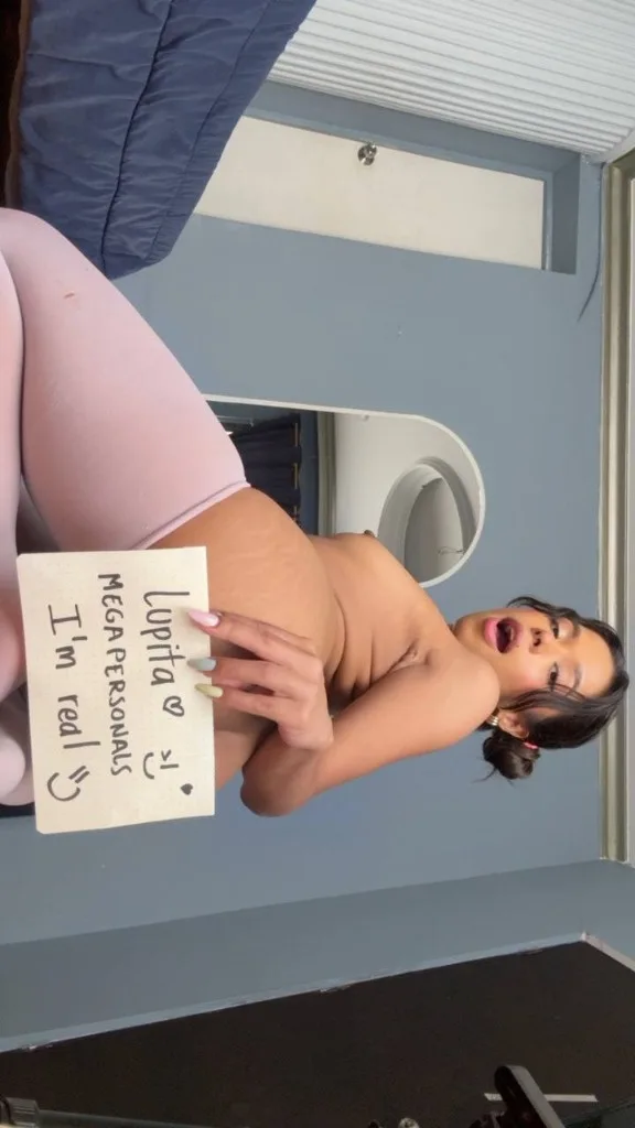 🧨Hot and WILD petite spinner looking for a fuck buddy to have good time with🧨 - Photo 4 | Escort in Fresno