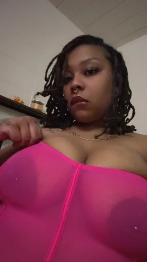 accepting incalls. ask me about the specials