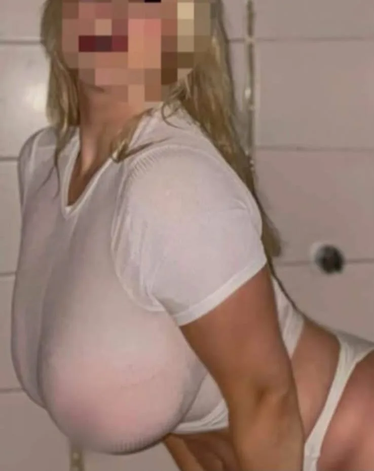 Mature MILF with a Big Booty and Real Experience - Photo 4 | Escort in Mission Valley