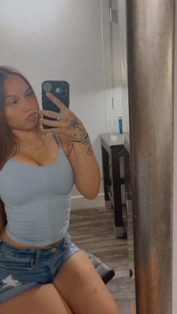 Slim thick petite lets have fun 350hr 210hhr $120qv - Photo 6 | Escort in Central