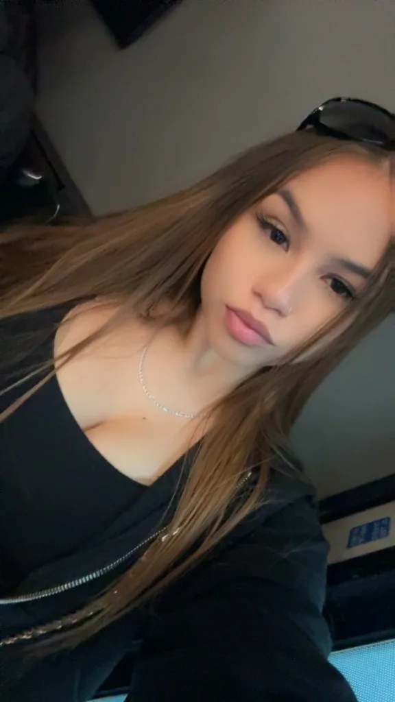 Slim thick petite lets have fun 350hr 210hhr $120qv - Photo 12 | Escort in Central