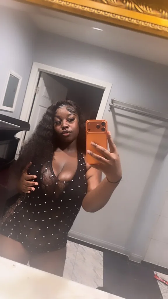 AVAILABLE NOW - Photo 3 | Escort in INCALL ONLY