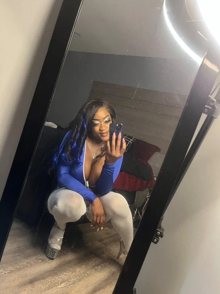 PETTITE 5'0 BIG TITTED FREAK WET n TIGHT PUSSY ready to please you. AVAIALBE NOW - Photo 9 | Escort in Long Beach