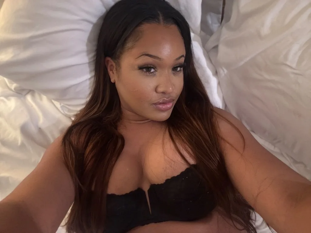 Tetona Morena Your Island Fantasy Cum Have A Night To Remember with a Exotic Island Babe - Photo 3 | Escort in Downtown