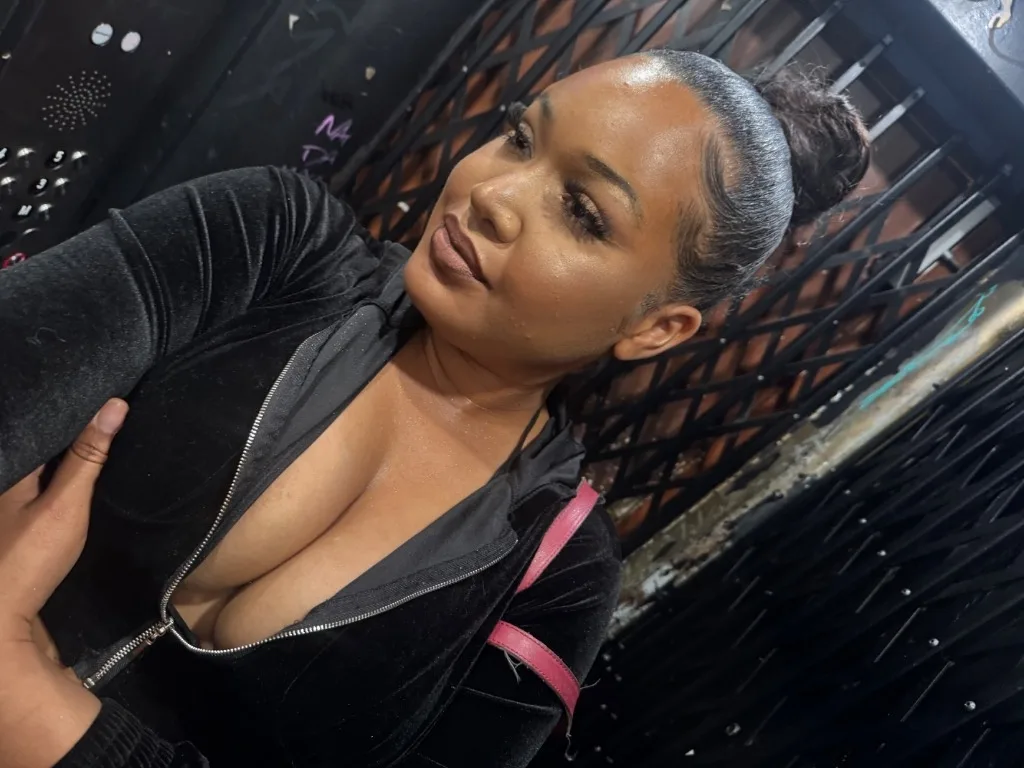 Tetona Morena👅 Your Island Fantasy 🌊Cum Have A Night To Remember with a Exotic Island Babe🌴