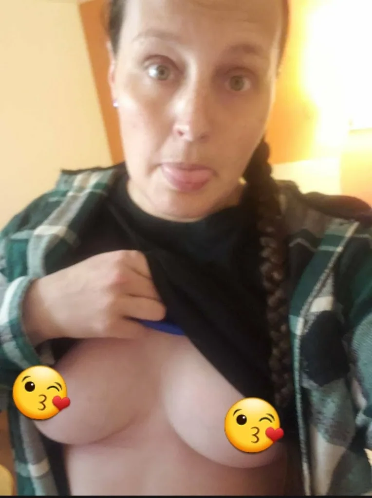 Lesbian with BOMB head game! Come see for yourself! 😘(NEW NUMBER!!)