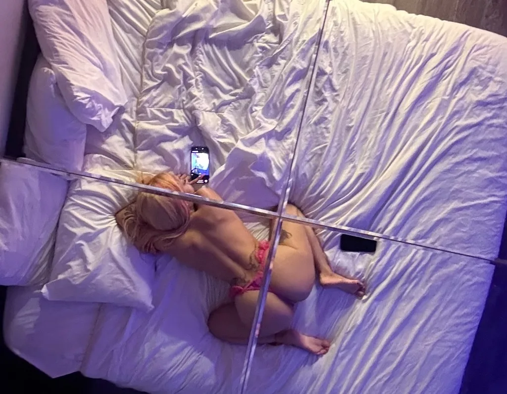 4'10 doll in town Verification required Incalls outcalls - Photo 3 | Escort in Birmingham