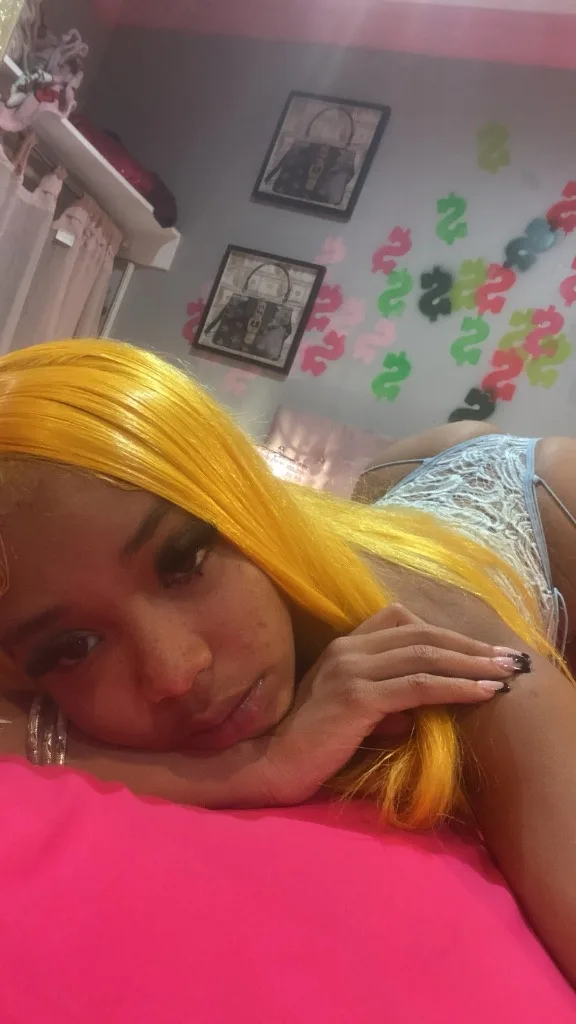 REDBONE PETITE BLASIAN HOTTIEINCALLS & OUTCALLS 24/7ASK ABOUT MY CONTENT & SQUIRTING FTSHOWS🤭 - Photo 1 | Escort in Long Beach
