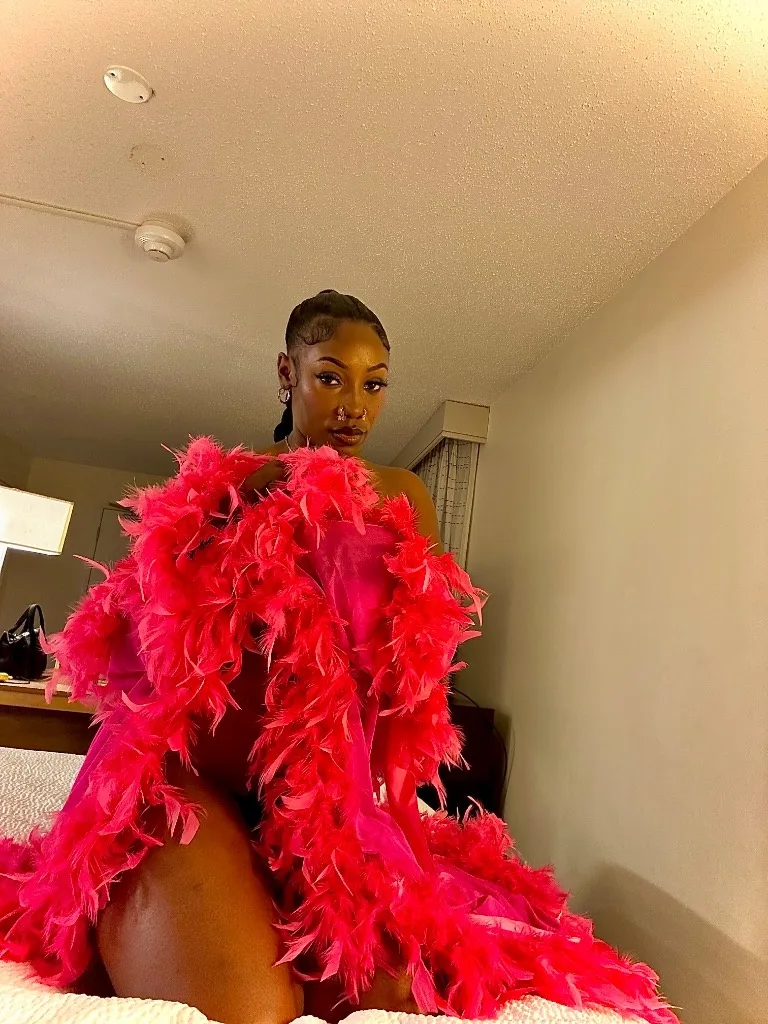 Discreet Outcalls 🫶 come and see you - Photo 9 | Escort in San Jose