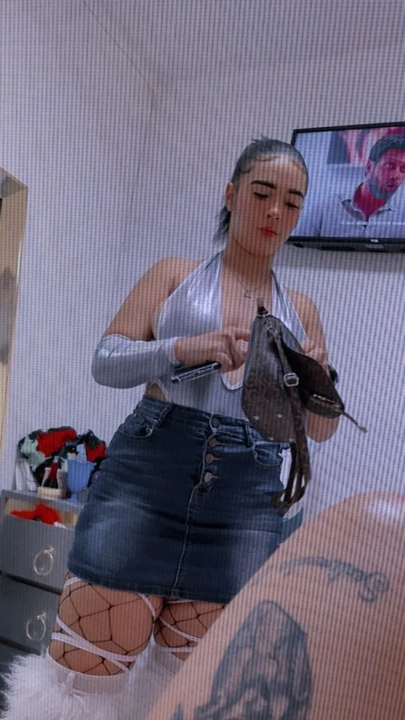 😍 I'm independent, waiting for you, papito.😍 100% real photos.😍 Massages to warm you up and relax you.😍 Full time and no rush, papi.😍 Safe and discreet place with parking.😍 I'm very hygienic and