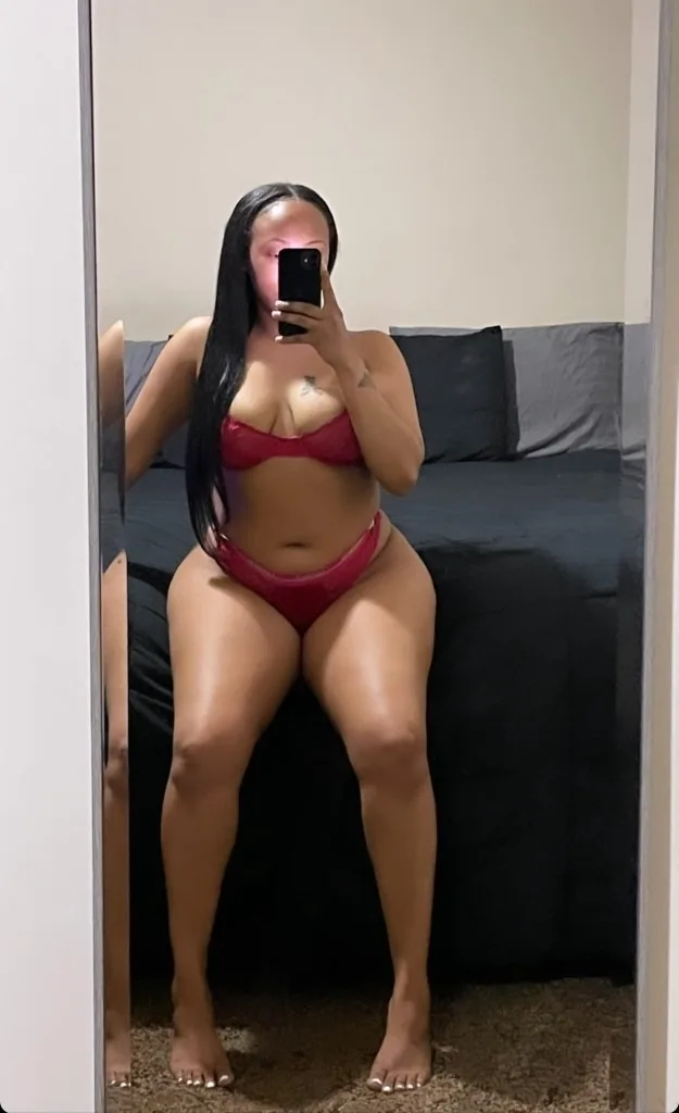 Cardate/Outcall - Photo 3 | Escort in Surrounding Cities