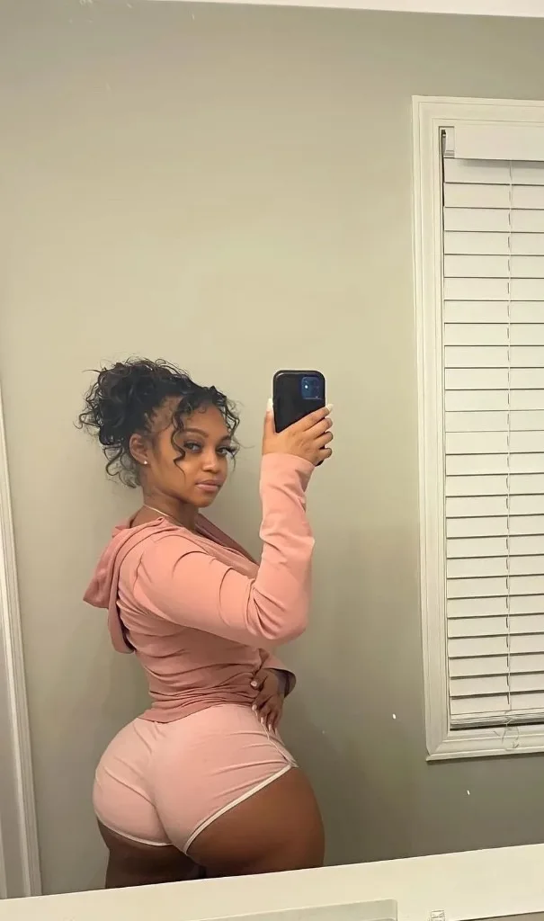 ThiCK Ebony - Photo 3 | Escort in Chandler blvd