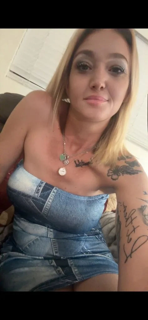 i have no gag reflex. aT firsT, They call me crazy. now, They call me all The Time. - Photo 7 | Escort in Phoenix