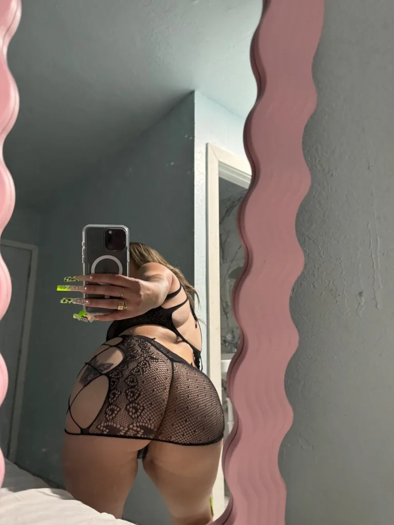 Tight Clean PussySoft Ass, In/Out Call Or Car-fun - Photo 6 | Escort in Fresno
