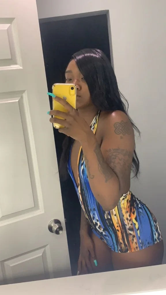 Slim thiccc Ebony Outcalls Cardates Text Qv Specials