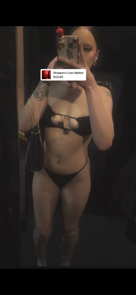 SEXY SNOW BUNNY FUN N FREAKY😝🥵😝