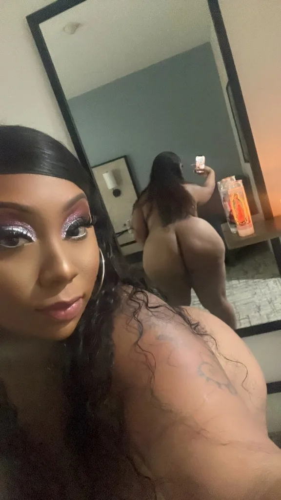 im real and i can facetime verify Incall la nalgona - Photo 5 | Escort in Castro valley San Leandro