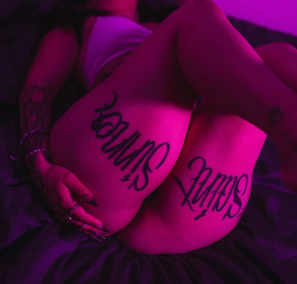 Hello My Name Is Gemini msg me - Photo 6 | Escort in Northridge