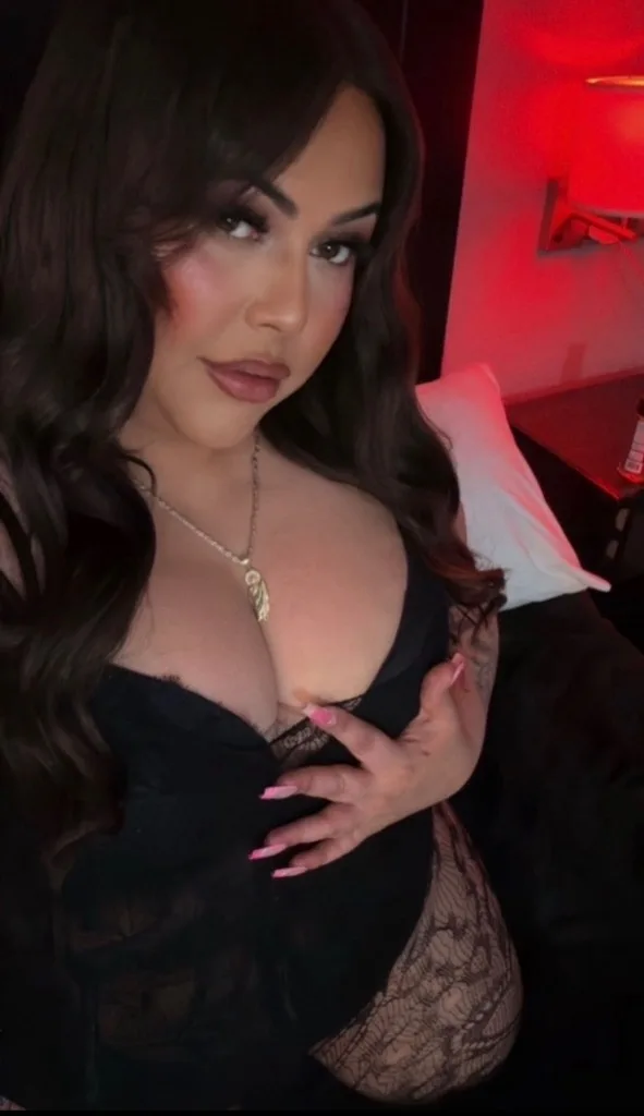 CURVY YOUNG LATINA JUST ARRIVED 💦 5 Star experience