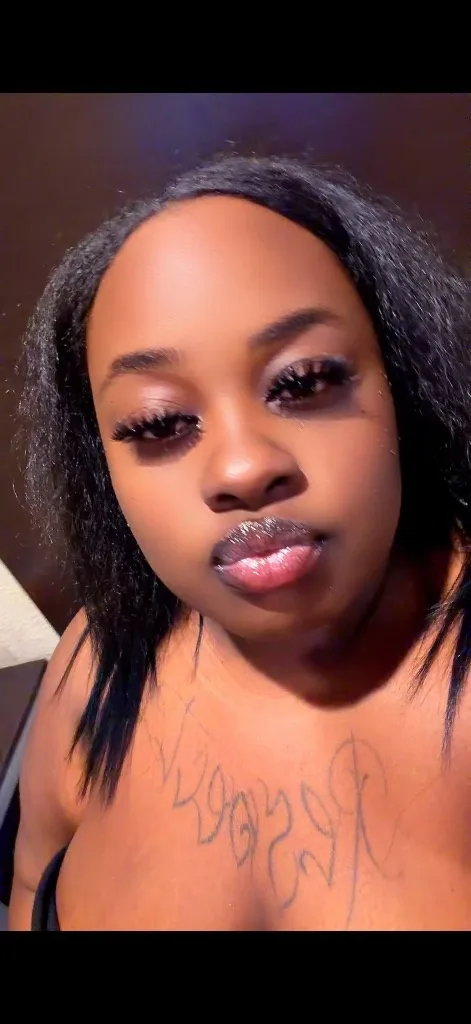 hey this plum im avalible right now incalls im doing 60$ specials today creampie anal in good deep throat head come while my special is happening 🤤🤪 - Photo 2 | Escort in Inglewood