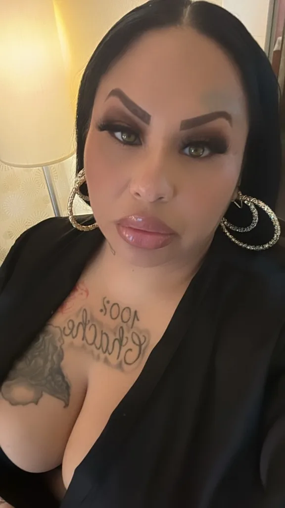 🥰BEAUTIFUL BUSTY LATiNA THROAT GOAT - Photo 3 | Escort in Inglewood