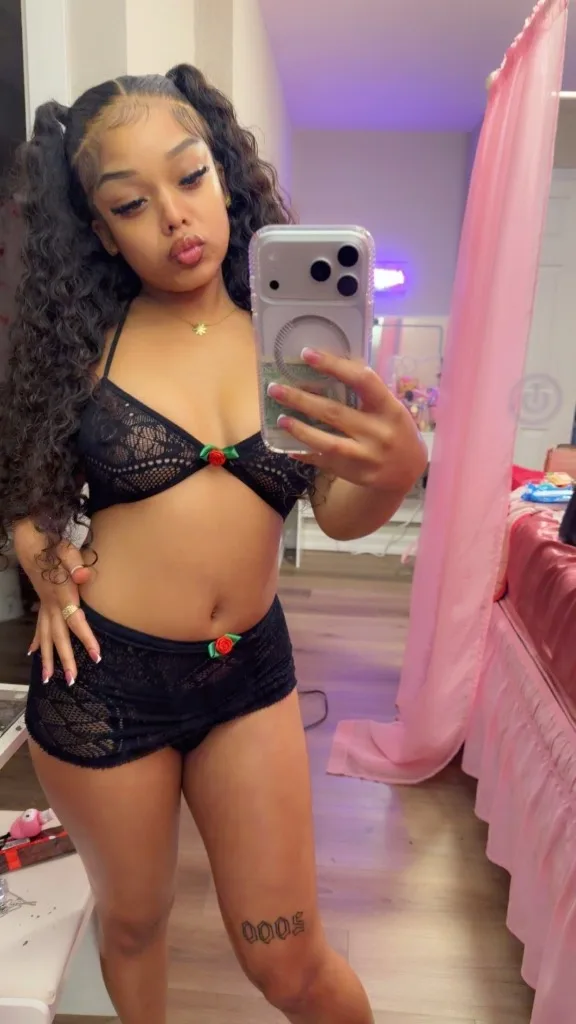 Petite Blasian ready to play 🇵🇭 ⭐Incalls /Outcalls Available - Photo 1 | Escort in San Diego