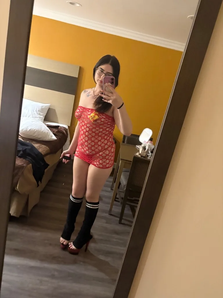 CUM FUCK THIS 19yr PUSSY DADDY ! QV INCALL SPECIAL - Photo 10 | Escort in San Diego