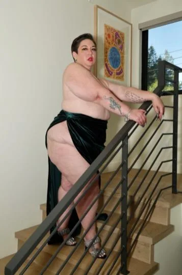 BBW Porn Star Available - Photo 4 | Escort in Hayward