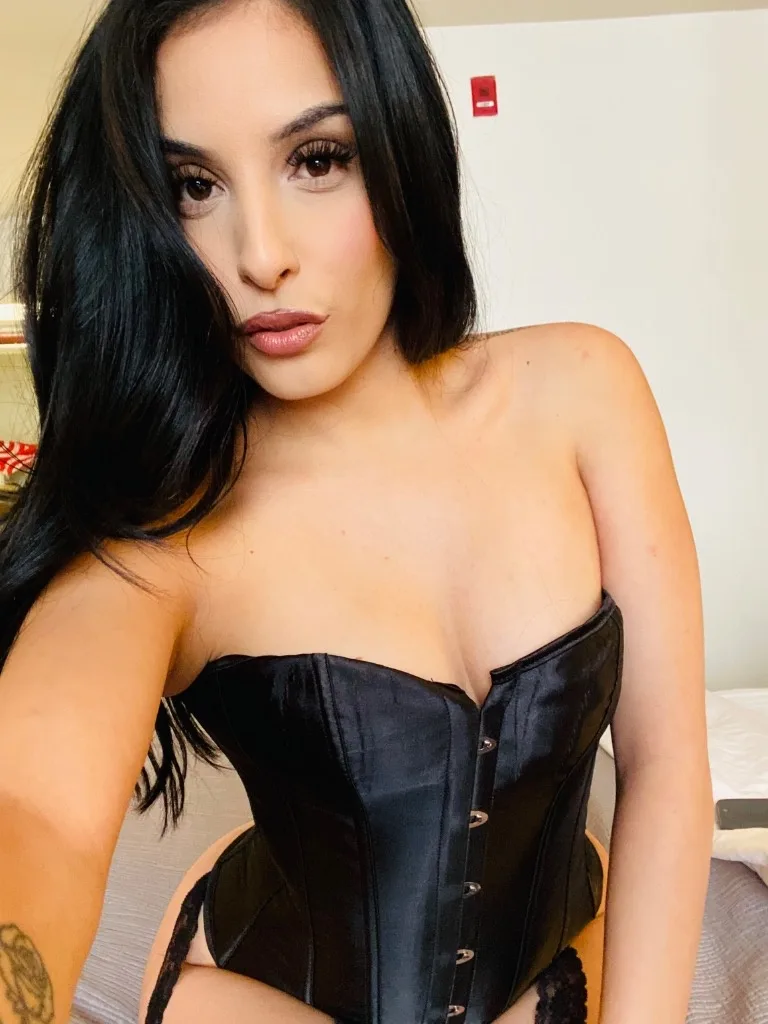 back in town incall and outcall - Photo 1 | Escort in Any surrounding areas