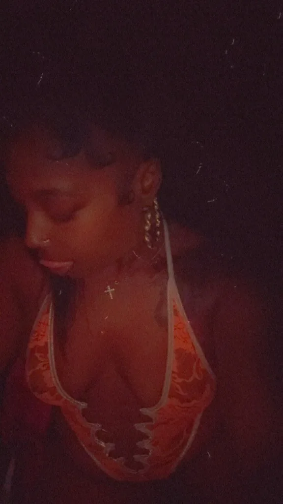 You Found Me… Now Come Closer OUTCALLS AND CARDATES🤩 - Photo 3 | Escort in San Fernando Valley