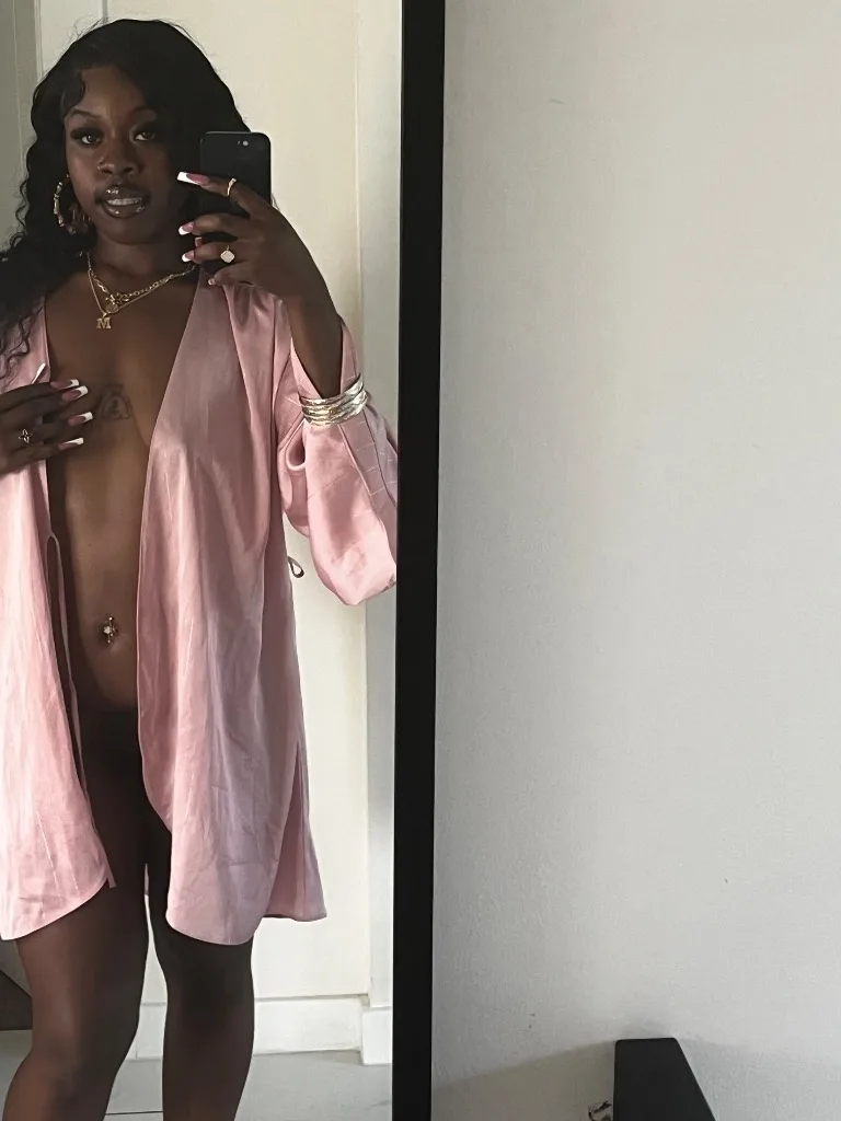 🎀🌟 Sweet and Classy with a pinch 🤏 of Sexy 🤪😌 Ready to Meet Your Every Desire