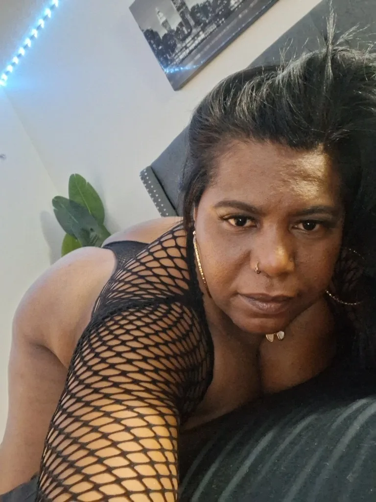 Reyna - Photo 4 | Escort in Phoenix