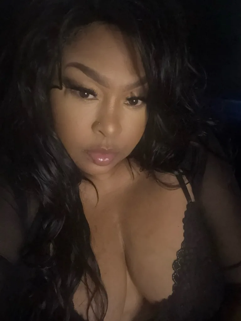 MISTRESS LOLA IS READY TO PLAY - Photo 4 | Escort in Glendale