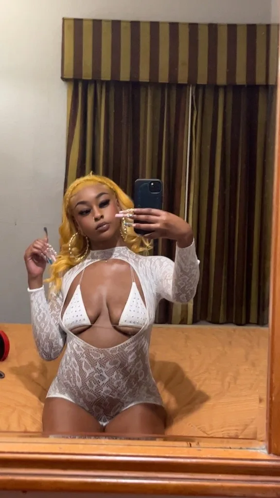 INCALLS / OUTCALLS / CARFUN W/ Mercedez Tiny frame 🫢, big temptation🥵creamy little slut! ready to fuck 24/7SERIOUS INQ. ONLY!!! - Photo 2 | Escort in Los Angeles