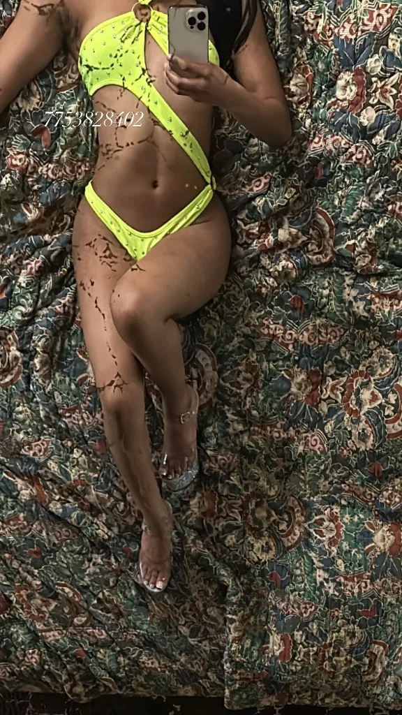 Super Tight Petite Dream Girl in your Dream World - Photo 7 | Escort in Downtown